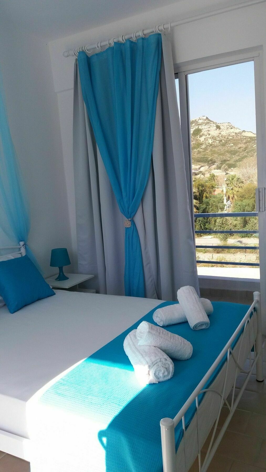 Sofias Blue Apartment ฟาลิรากี ภายนอก รูปภาพ