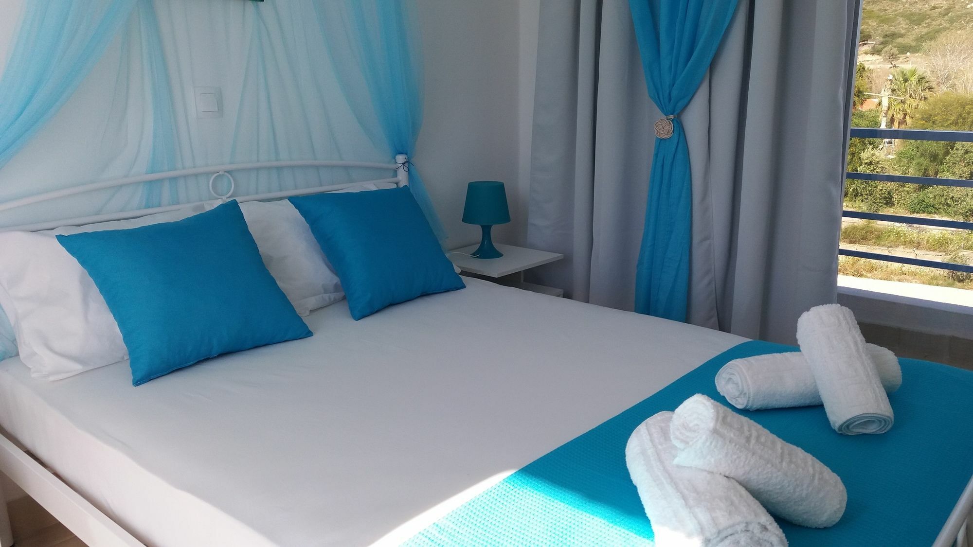 Sofias Blue Apartment ฟาลิรากี ภายนอก รูปภาพ